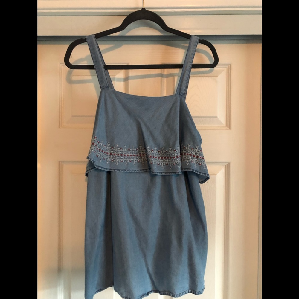 LED maternity top